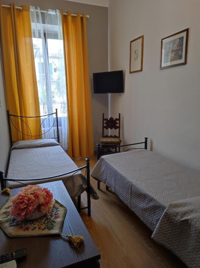 Acomodação com café da manhã  La Petite Maison *
